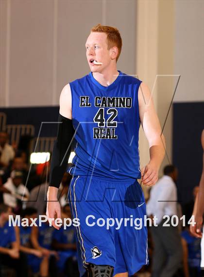 Thumbnail 1 in Westchester vs. El Camino Real (CIF LA City Section Final) photogallery.