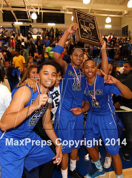 Thumbnail 3 in Westchester vs. El Camino Real (CIF LA City Section Final) photogallery.