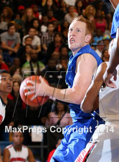 Thumbnail 3 in Westchester vs. El Camino Real (CIF LA City Section Final) photogallery.