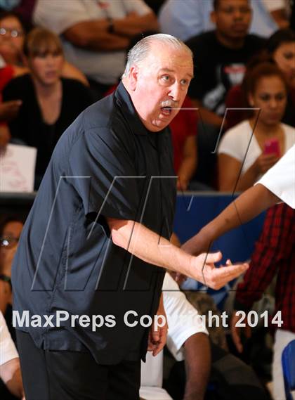 Thumbnail 3 in Westchester vs. El Camino Real (CIF LA City Section Final) photogallery.