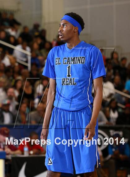 Thumbnail 3 in Westchester vs. El Camino Real (CIF LA City Section Final) photogallery.