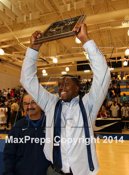Thumbnail 1 in Westchester vs. El Camino Real (CIF LA City Section Final) photogallery.