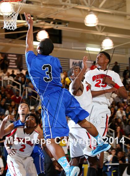 Thumbnail 3 in Westchester vs. El Camino Real (CIF LA City Section Final) photogallery.