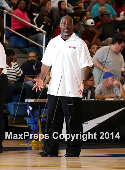 Thumbnail 3 in Westchester vs. El Camino Real (CIF LA City Section Final) photogallery.