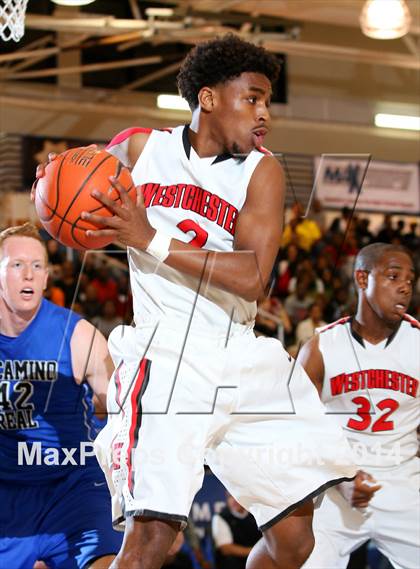 Thumbnail 1 in Westchester vs. El Camino Real (CIF LA City Section Final) photogallery.