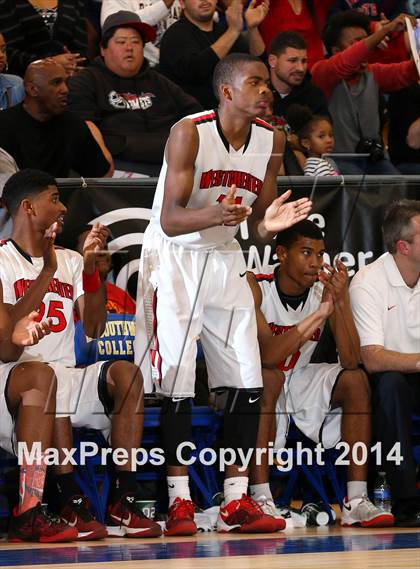 Thumbnail 3 in Westchester vs. El Camino Real (CIF LA City Section Final) photogallery.