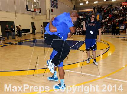 Thumbnail 1 in Westchester vs. El Camino Real (CIF LA City Section Final) photogallery.