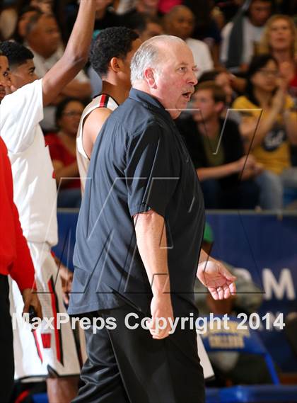 Thumbnail 2 in Westchester vs. El Camino Real (CIF LA City Section Final) photogallery.