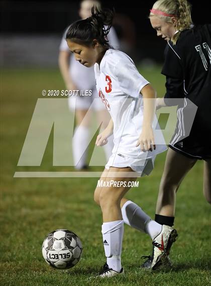 Thumbnail 1 in Johnstown-Monroe vs Amanda-Clearcreek (OHSAA D3 Sectional Playoff) photogallery.