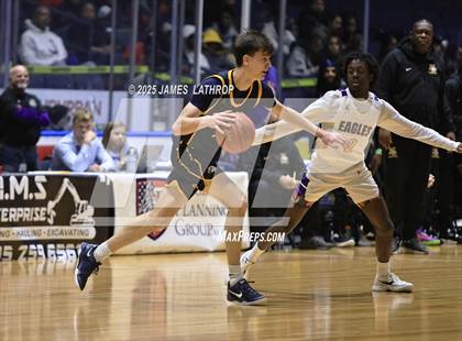 Thumbnail 1 in East vs. Wayne (NYSPHSAA SECTION V CLASS A FINAL) photogallery.