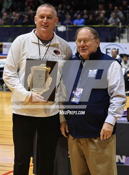 Thumbnail 3 in East vs. Wayne (NYSPHSAA SECTION V CLASS A FINAL) photogallery.