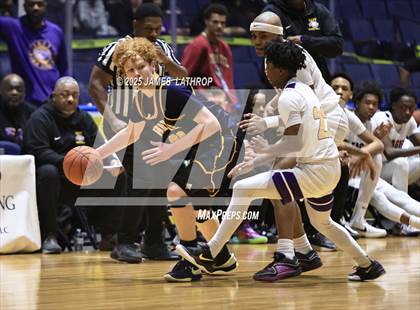 Thumbnail 1 in East vs. Wayne (NYSPHSAA SECTION V CLASS A FINAL) photogallery.