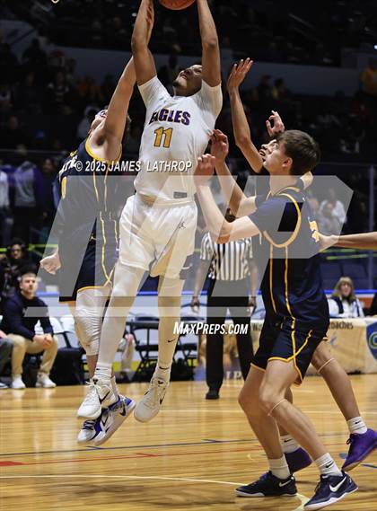 Thumbnail 3 in East vs. Wayne (NYSPHSAA SECTION V CLASS A FINAL) photogallery.