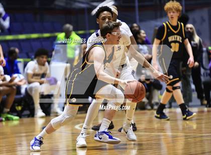 Thumbnail 3 in East vs. Wayne (NYSPHSAA SECTION V CLASS A FINAL) photogallery.