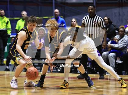 Thumbnail 2 in East vs. Wayne (NYSPHSAA SECTION V CLASS A FINAL) photogallery.