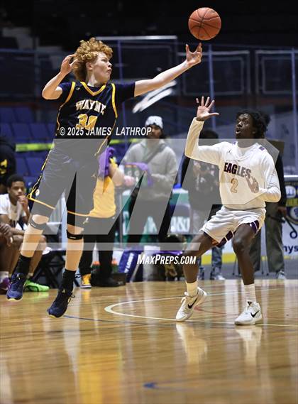 Thumbnail 2 in East vs. Wayne (NYSPHSAA SECTION V CLASS A FINAL) photogallery.