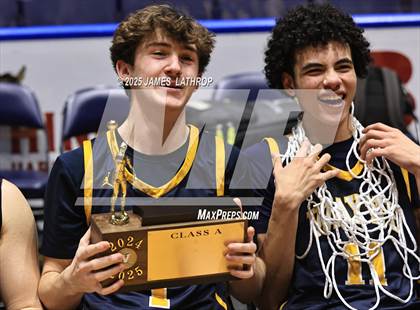 Thumbnail 3 in East vs. Wayne (NYSPHSAA SECTION V CLASS A FINAL) photogallery.