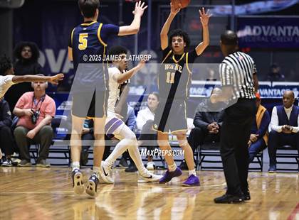 Thumbnail 1 in East vs. Wayne (NYSPHSAA SECTION V CLASS A FINAL) photogallery.