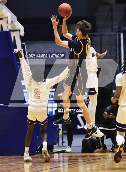 Thumbnail 3 in East vs. Wayne (NYSPHSAA SECTION V CLASS A FINAL) photogallery.