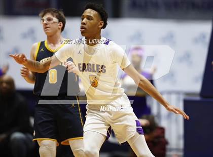 Thumbnail 3 in East vs. Wayne (NYSPHSAA SECTION V CLASS A FINAL) photogallery.