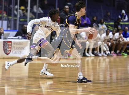 Thumbnail 3 in East vs. Wayne (NYSPHSAA SECTION V CLASS A FINAL) photogallery.