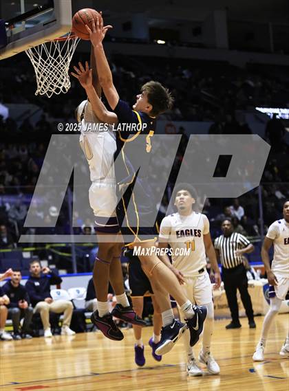Thumbnail 1 in East vs. Wayne (NYSPHSAA SECTION V CLASS A FINAL) photogallery.