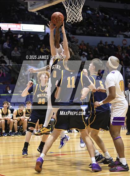 Thumbnail 2 in East vs. Wayne (NYSPHSAA SECTION V CLASS A FINAL) photogallery.