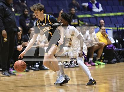 Thumbnail 3 in East vs. Wayne (NYSPHSAA SECTION V CLASS A FINAL) photogallery.
