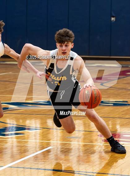 Thumbnail 2 in Plum @ Shaler Area photogallery.