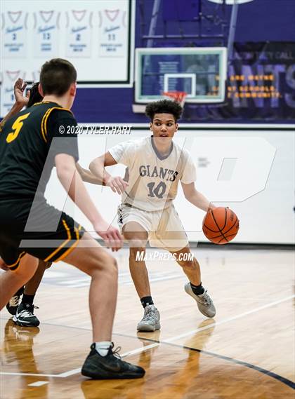 Thumbnail 2 in Avon @ Ben Davis photogallery.