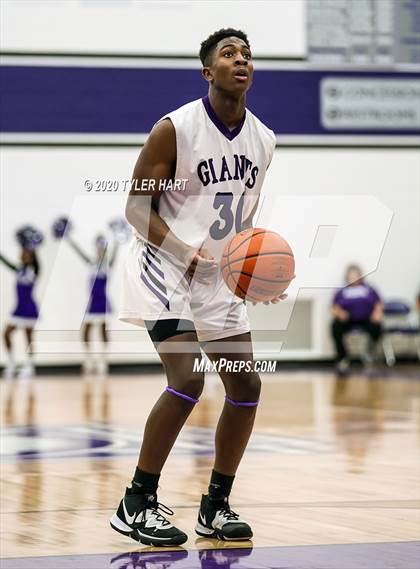 Thumbnail 3 in Avon @ Ben Davis photogallery.