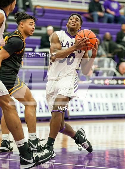 Thumbnail 3 in Avon @ Ben Davis photogallery.