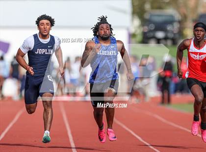 Thumbnail 2 in Gary Parker Invitational (Boys Running) photogallery.