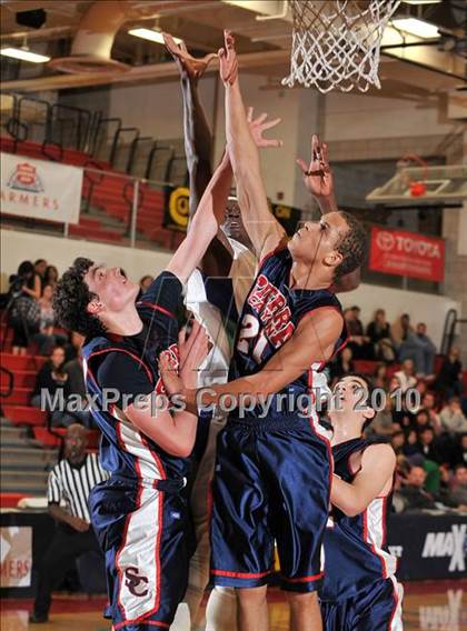Thumbnail 2 in Sierra Canyon vs. Besant Hill  (CIF SS D5A Final) photogallery.