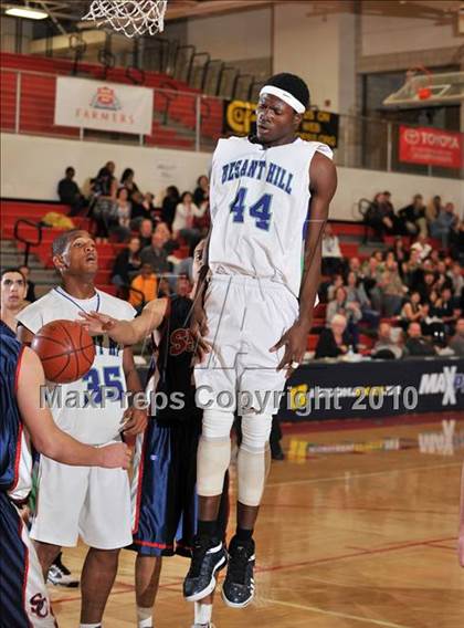 Thumbnail 2 in Sierra Canyon vs. Besant Hill  (CIF SS D5A Final) photogallery.