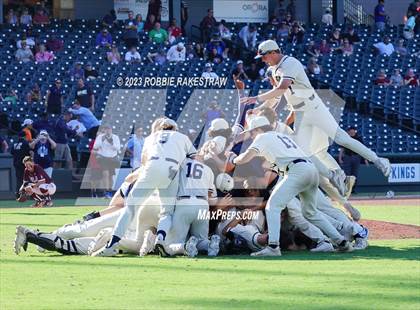 Thumbnail 2 in Flower Mound vs. Pearland (UIL 6A Baseball State Final) photogallery.