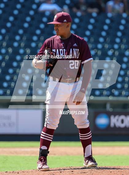 Thumbnail 2 in Flower Mound vs. Pearland (UIL 6A Baseball State Final) photogallery.