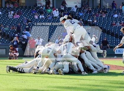 Thumbnail 1 in Flower Mound vs. Pearland (UIL 6A Baseball State Final) photogallery.