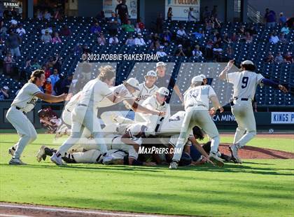Thumbnail 2 in Flower Mound vs. Pearland (UIL 6A Baseball State Final) photogallery.