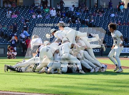 Thumbnail 2 in Flower Mound vs. Pearland (UIL 6A Baseball State Final) photogallery.
