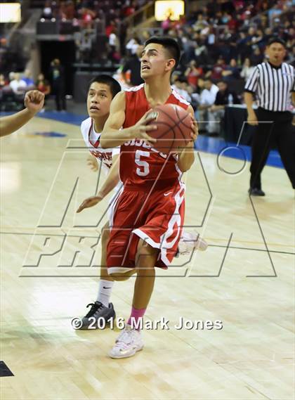 Thumbnail 2 in San Carlos vs. Bisbee (AIA D5 Final) photogallery.