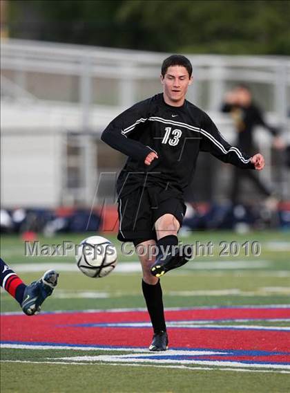 Thumbnail 2 in Dublin @ Bishop O'Dowd (CIF NCS D2 Final) photogallery.