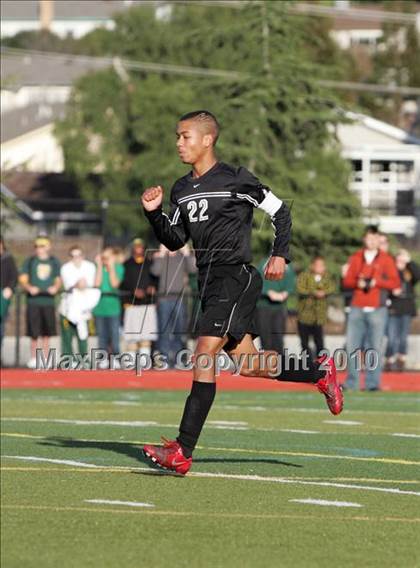 Thumbnail 2 in Dublin @ Bishop O'Dowd (CIF NCS D2 Final) photogallery.