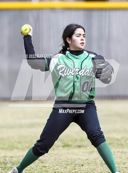 Thumbnail 3 in Riverdale vs. Liberty photogallery.
