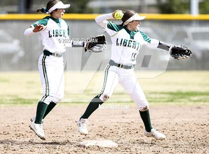 Thumbnail 2 in Riverdale vs. Liberty photogallery.
