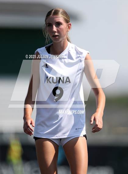 Thumbnail 1 in Kuna @ Eagle photogallery.