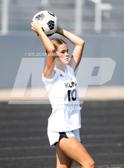 Thumbnail 1 in Kuna @ Eagle photogallery.