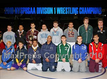 Thumbnail 1 in NYSPHSAA Championships (Awards) photogallery.