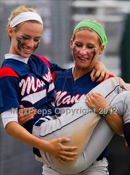 Thumbnail 2 in Clear Falls vs Manvel (UIL 4A Region 3 Quarterfinal Playoff) photogallery.