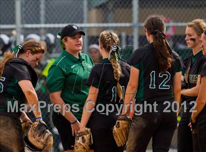Thumbnail 3 in Clear Falls vs Manvel (UIL 4A Region 3 Quarterfinal Playoff) photogallery.
